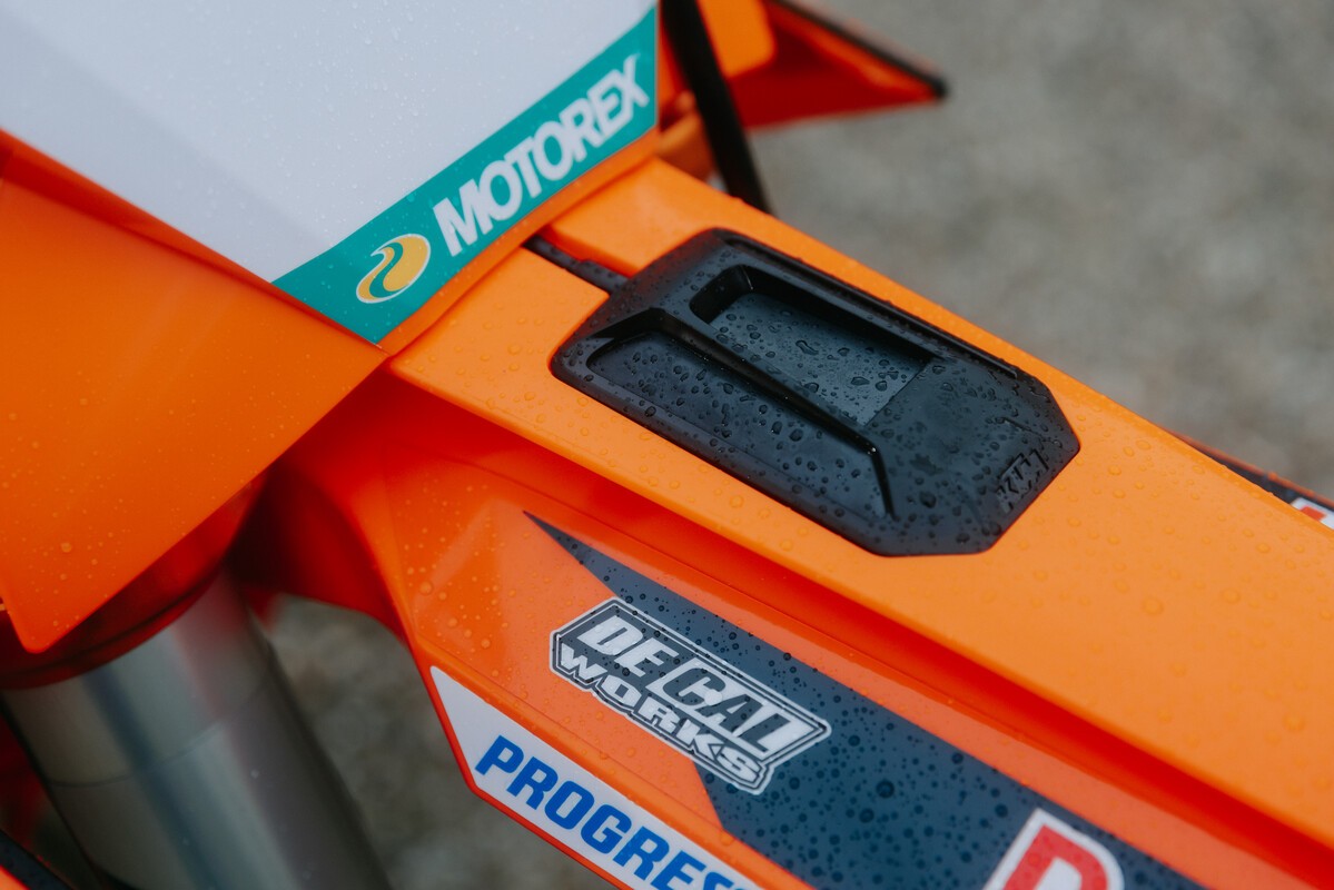 KTM presenta le nuove SX-F Factory Edition 2026